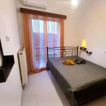 Triζin Apartment Galatas  Exterior photo