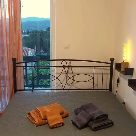 Triζin Apartment Galatas  Exterior photo